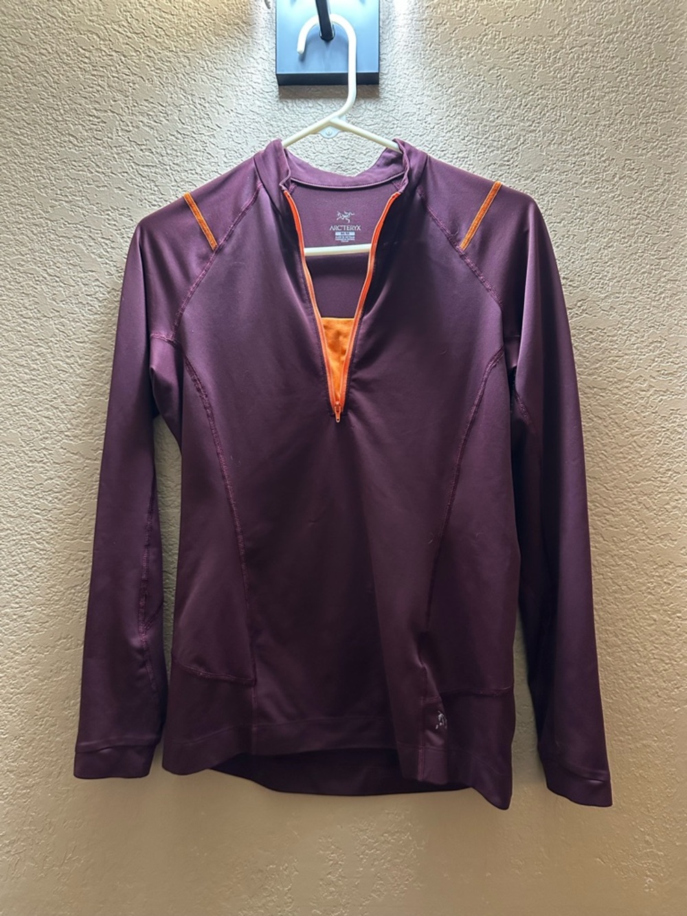 Arc’teryx Motus Zip Neck Long Sleeve Top